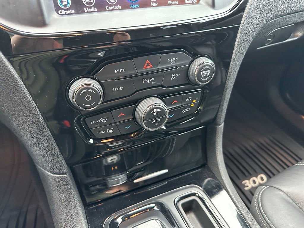2022 Chrysler 300 300S