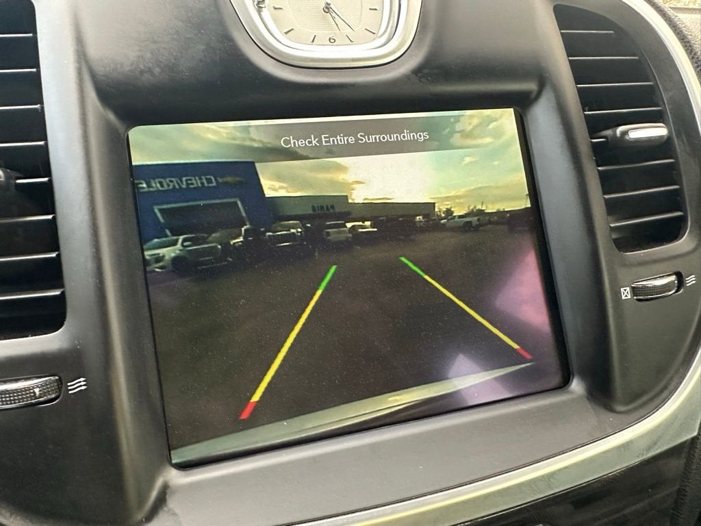 2022 Chrysler 300 Touring L