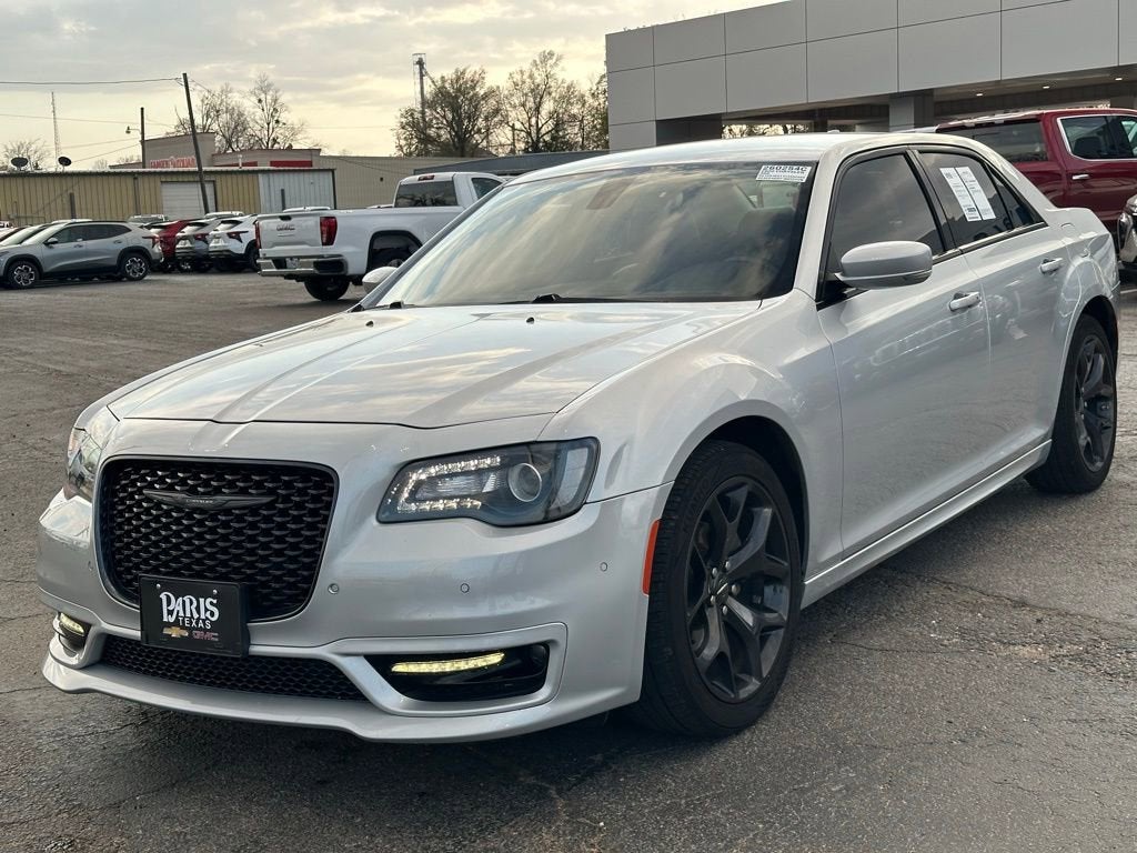2022 Chrysler 300 Touring L