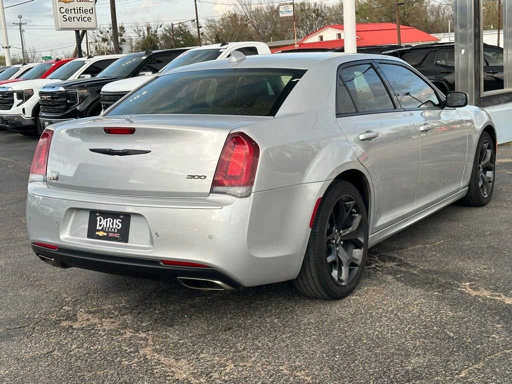 2022 Chrysler 300 Touring L