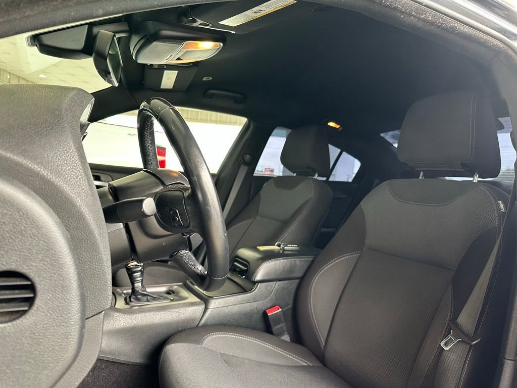 2017 Dodge Charger SE