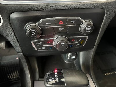 2017 Dodge Charger SE