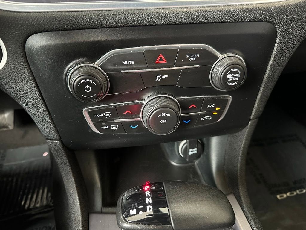 2017 Dodge Charger SE