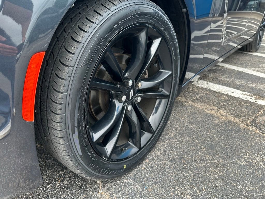 2017 Dodge Charger SE