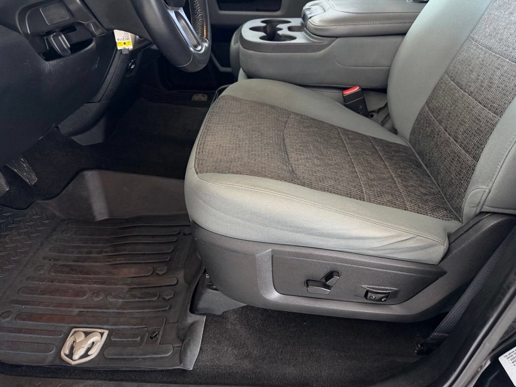 2017 RAM 1500 Base