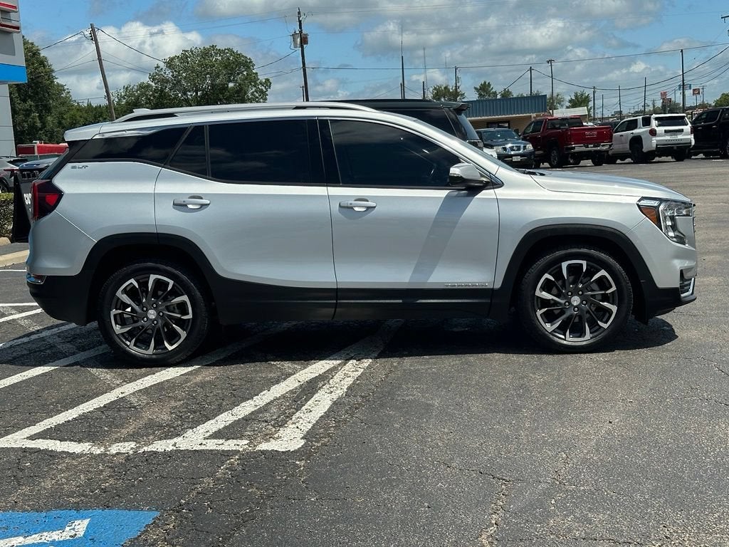 2022 GMC Terrain SLT