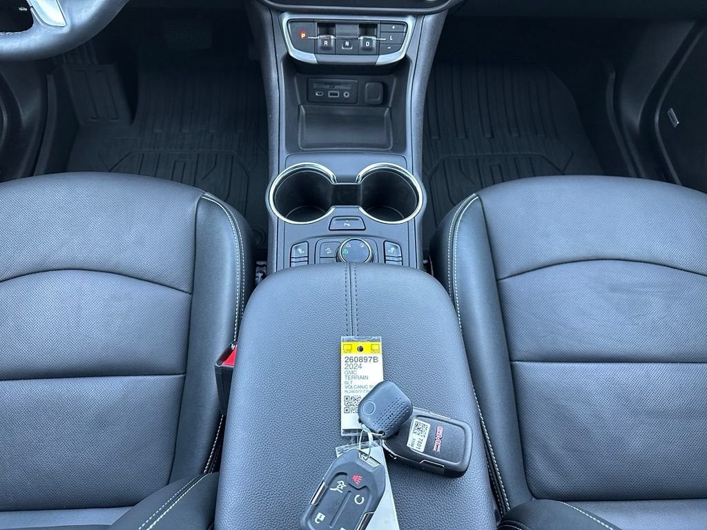 2024 GMC Terrain SLT