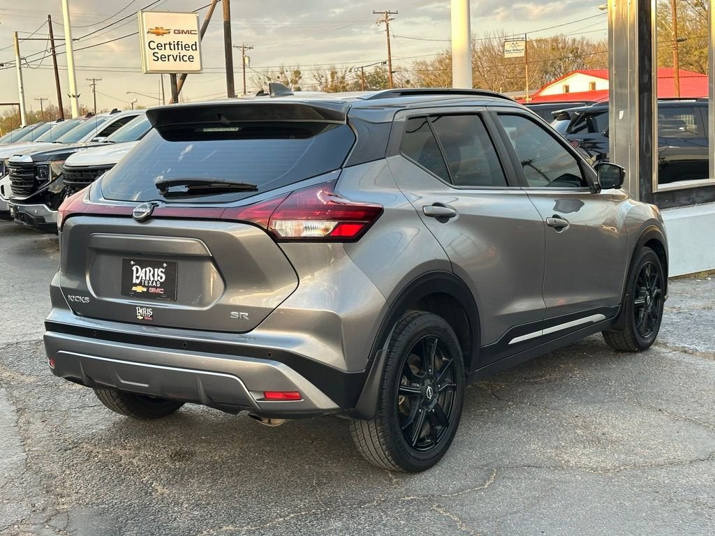 2023 Nissan Kicks SR
