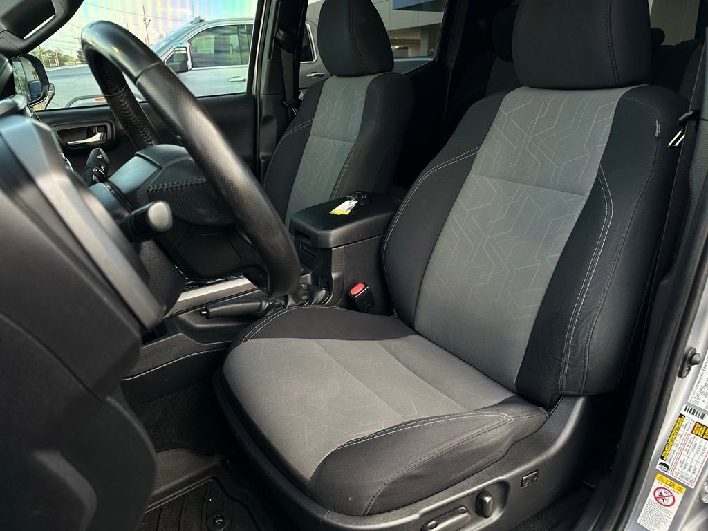 2020 Toyota Tacoma 4WD SR5