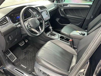 2022 Volkswagen Tiguan SE R-Line Black