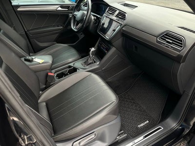 2022 Volkswagen Tiguan SE R-Line Black