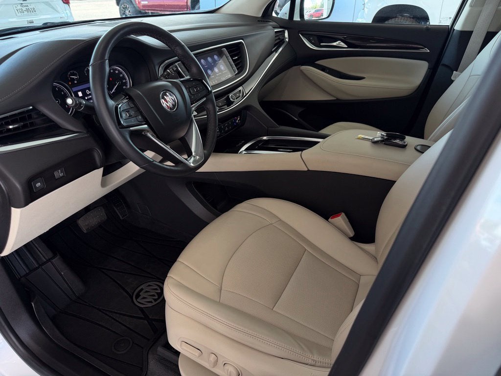 2022 Buick Enclave Essence