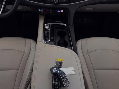2022 Buick Enclave Essence