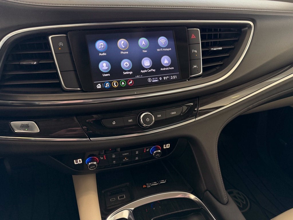 2022 Buick Enclave Essence