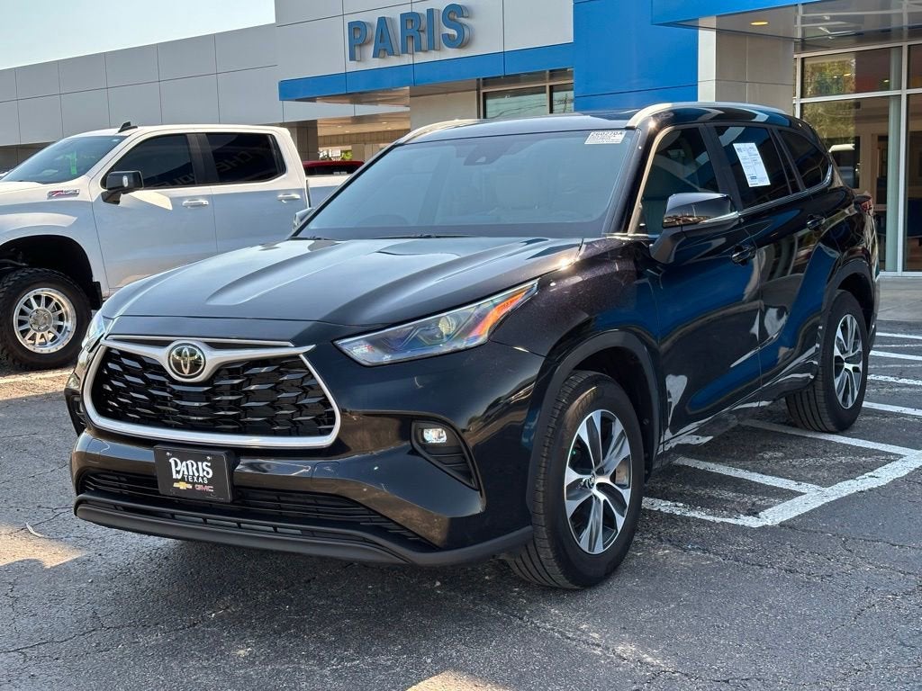 2025 Toyota Highlander LE