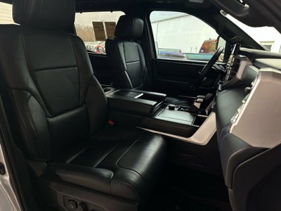 2022 Toyota Tundra 4WD Platinum