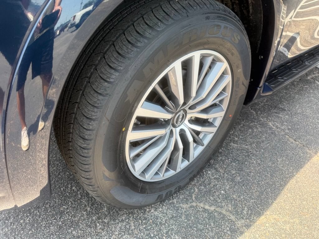 2024 Nissan Armada SL