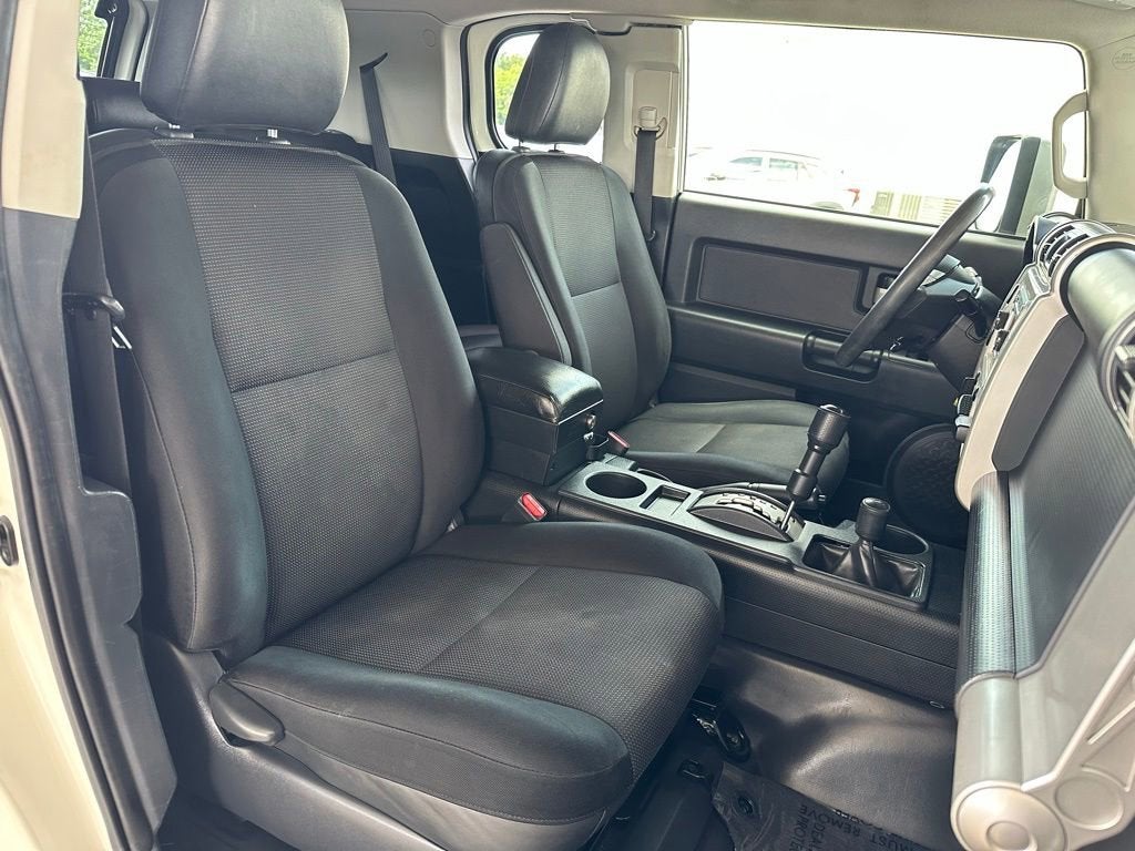 2014 Toyota FJ Cruiser Base