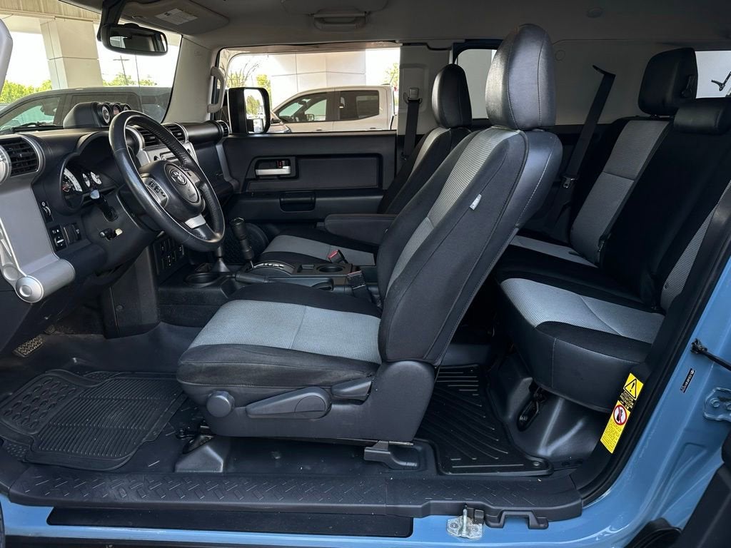 2014 Toyota FJ Cruiser Base