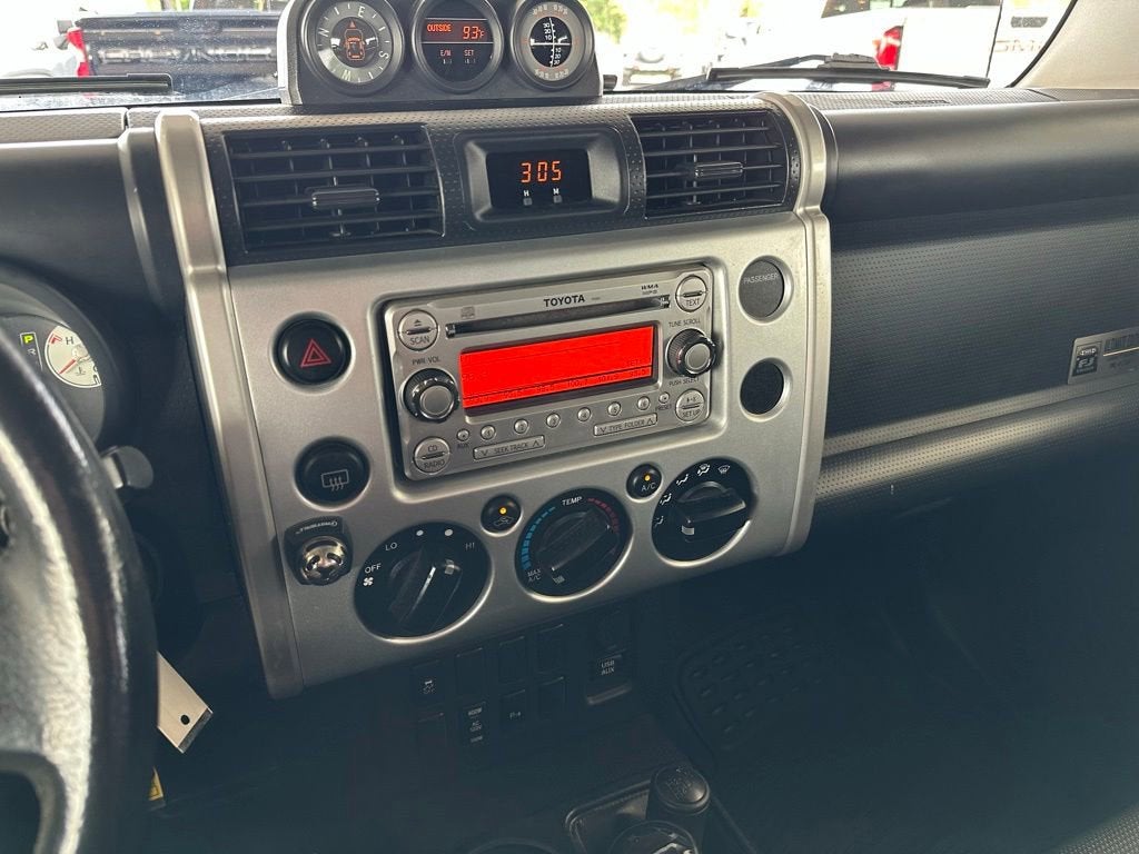 2014 Toyota FJ Cruiser Base