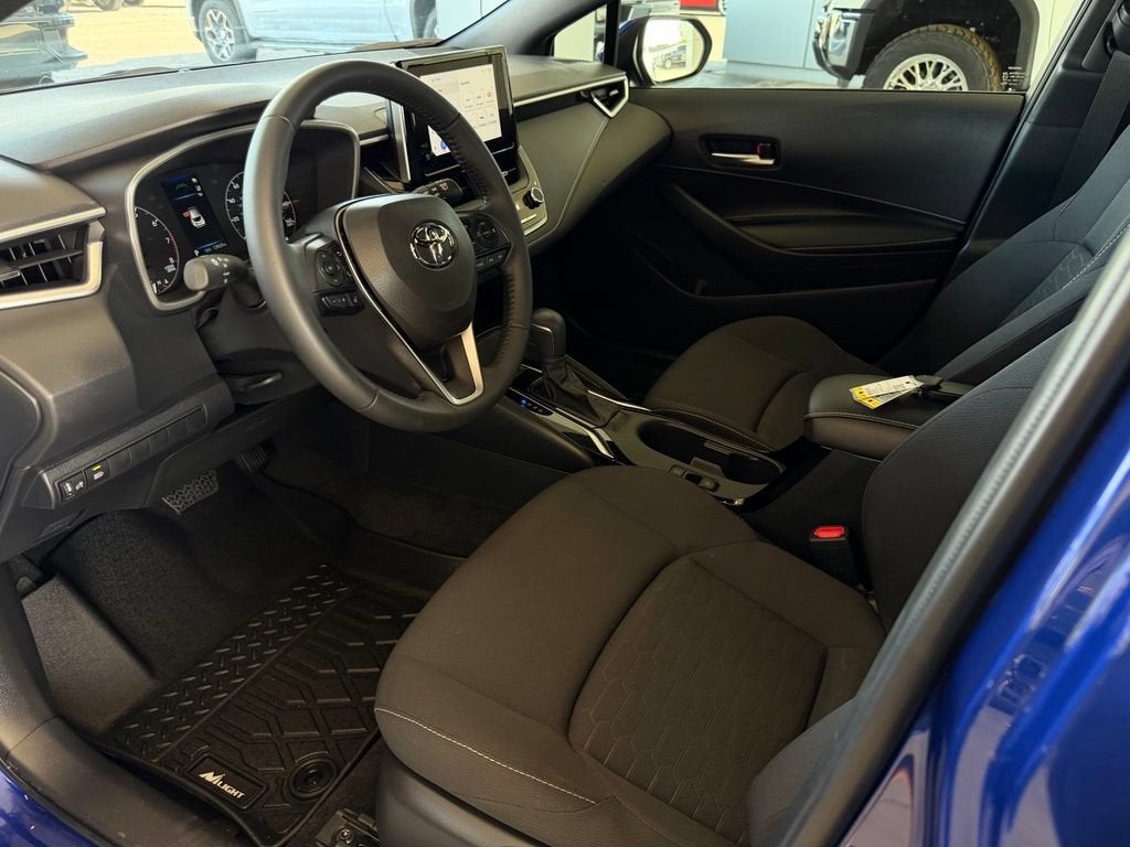 2025 Toyota Corolla Hatchback SE