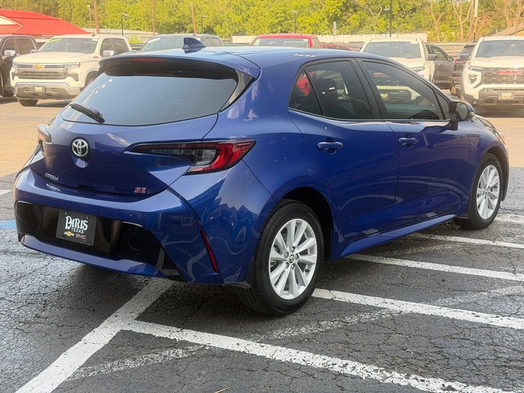 2025 Toyota Corolla Hatchback SE
