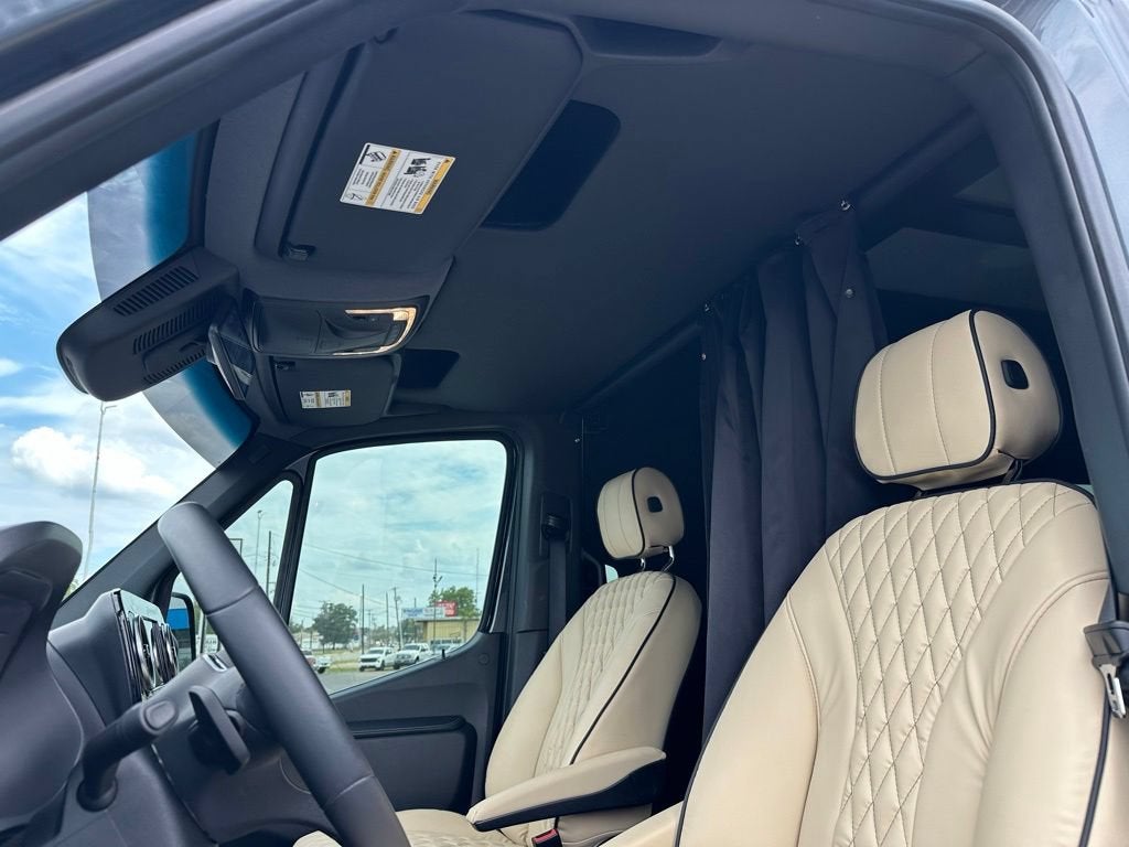 2023 Mercedes-Benz Sprinter Cargo Van Base