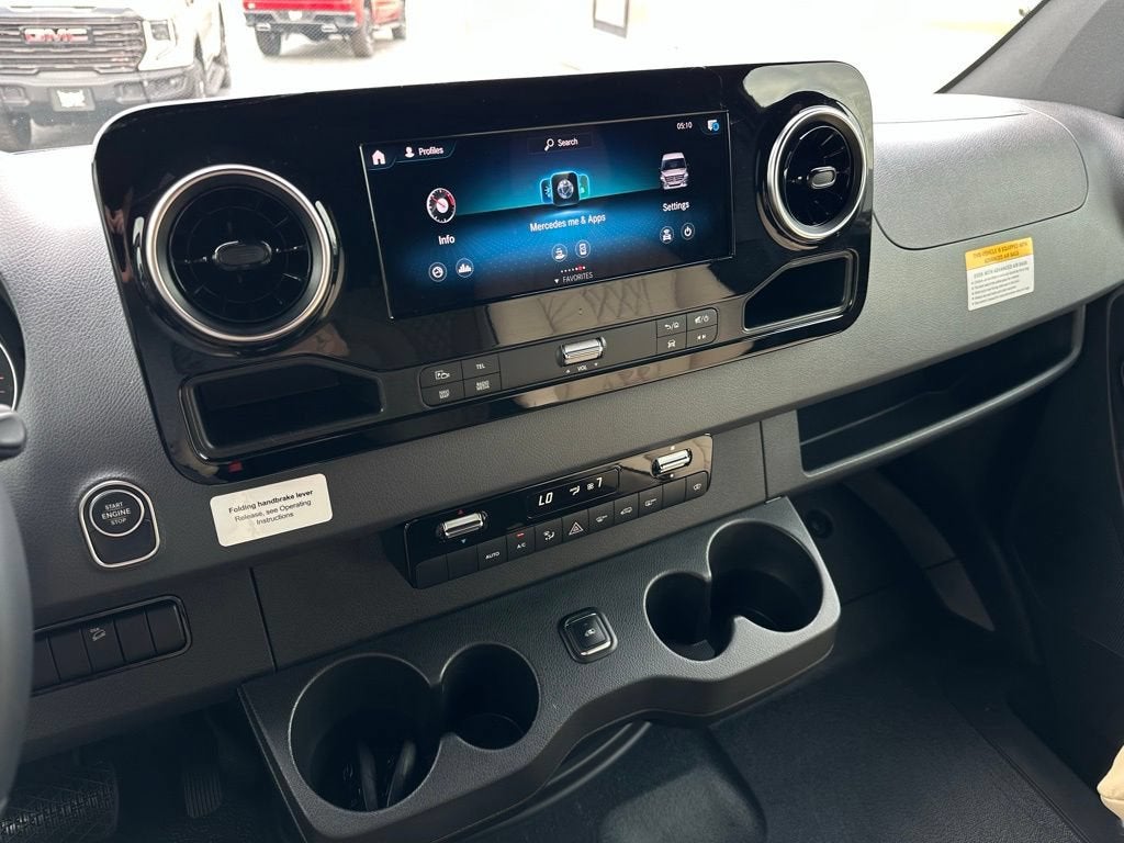 2023 Mercedes-Benz Sprinter Cargo Van Base